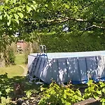 Charoul'hotes Et Roulotte Insolite Holiday home *