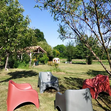 Charoul'hotes Et Roulotte Insolite Holiday home