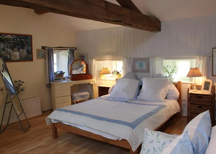 Дом отдыха Charoul'hotes Et Roulotte Insolite *