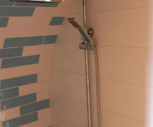 Charoul'hotes Et Roulotte Insolite Дом отдыха Saint-Andre-Sur-Sevre