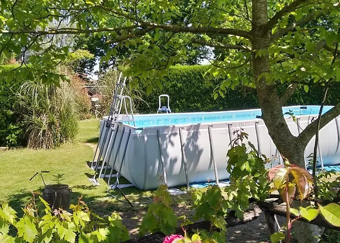 Charoul'hotes Et Roulotte Insolite *